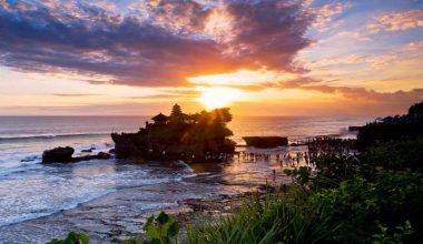 HOT DEAL! Private Tour; Full Day Tanah Lot And Uluwatu Temple With Kecak Fire Dance Show